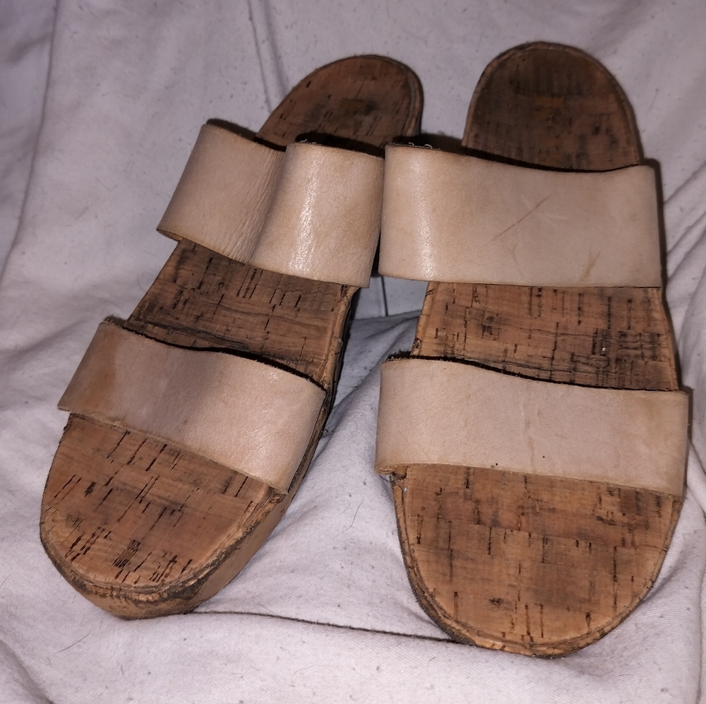 Kork Ease Jolly Neutral 2 Strap Leather slide. Sz 8